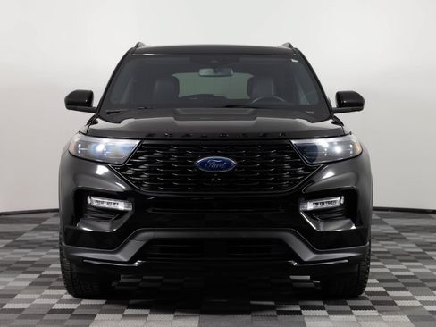Used 2022 Ford Explorer ST-Line w/ Class IV Trailer Tow Package AWD/4WD image 11