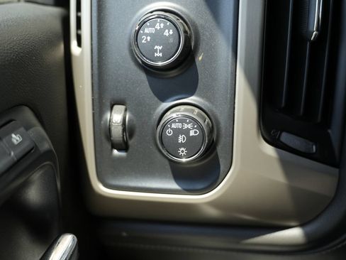 Used 2016 GMC Sierra 1500 Denali w/ Enhanced Driver Alert Package AWD/4WD image 50