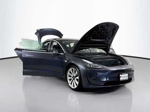 Used 2018 Tesla Model 3 Mid Range RWD image 24