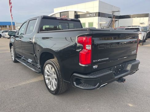 Used 2019 Chevrolet Silverado 1500 High Country w/ Technology Package image 3