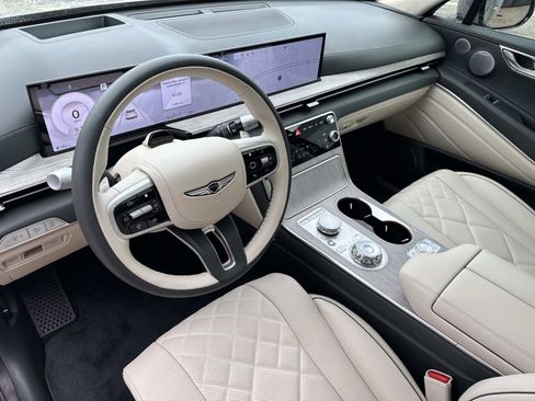 Used 2025 Genesis GV80 3.5T Prestige image 21