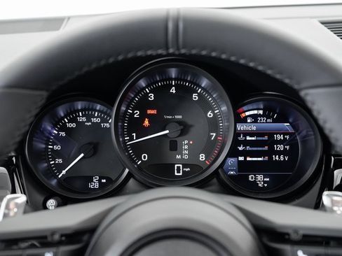 New 2025 Porsche Macan image 16