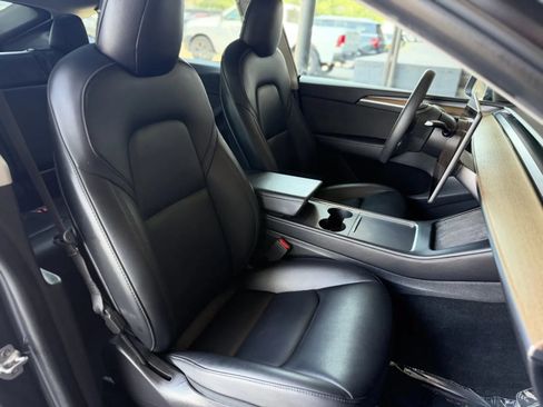 Used 2022 Tesla Model Y Performance AWD/4WD image 18