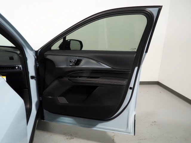 Used 2024 Cadillac Lyriq Tech AWD/4WD image 52