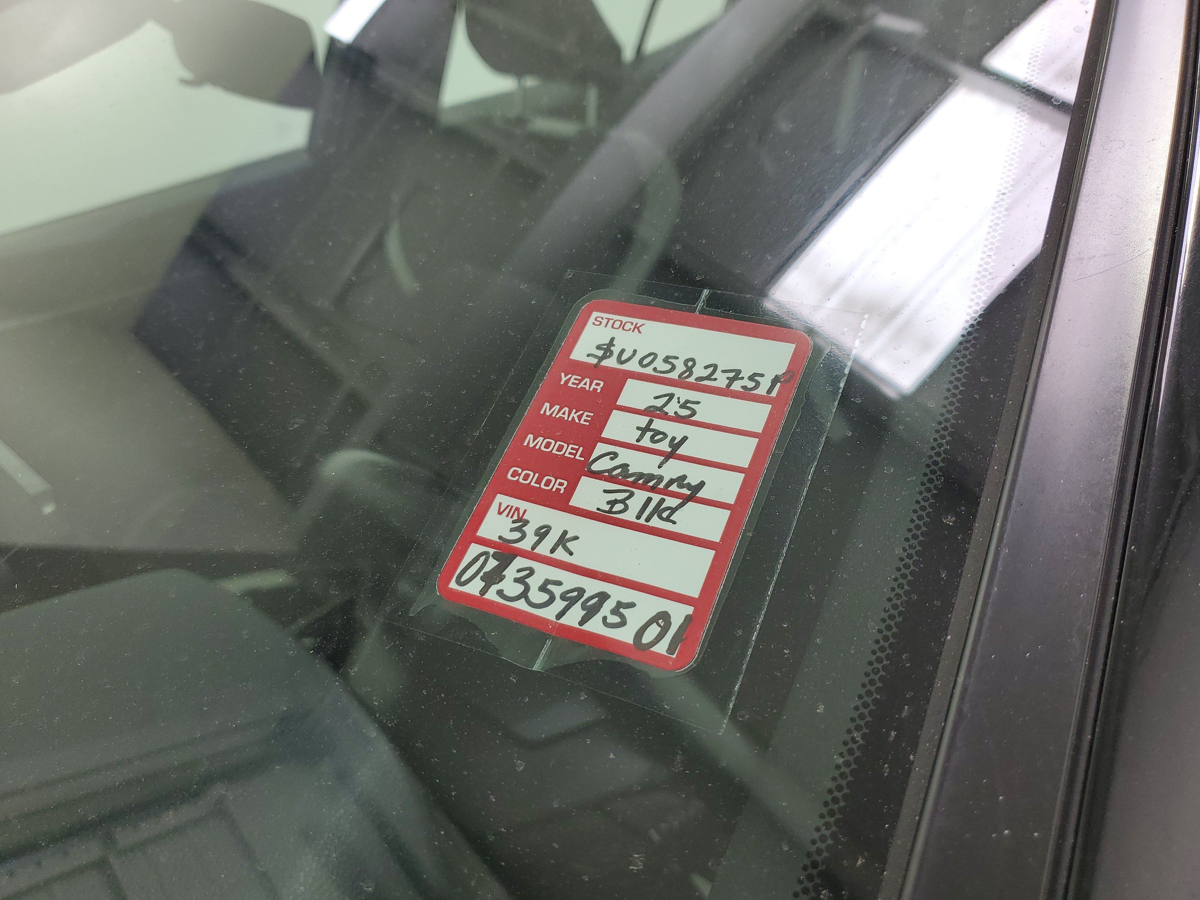 Used 2025 Toyota Camry SE FWD image 29