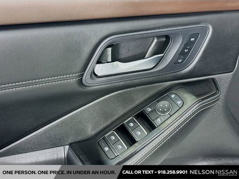 Certified 2023 Nissan Rogue SL AWD/4WD image 17
