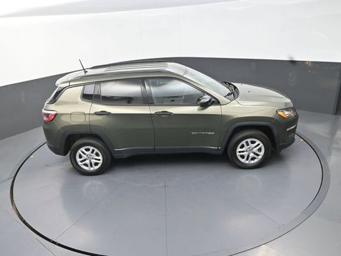 Used 2018 Jeep Compass Sport AWD/4WD image 20