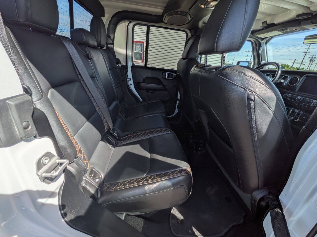 Used 2022 Jeep Gladiator High Altitude AWD/4WD image 24