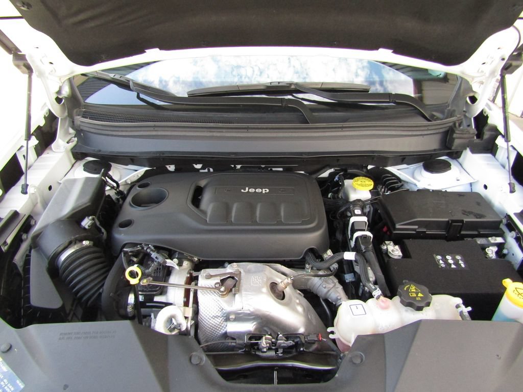 Used 2022 Jeep Cherokee Latitude Lux AWD/4WD image 29