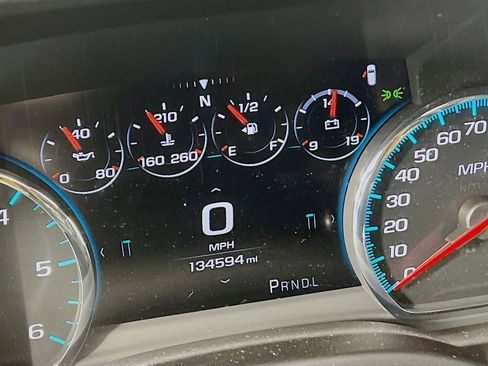 Certified 2017 GMC Yukon XL SLT w/ Open Road Package image 12