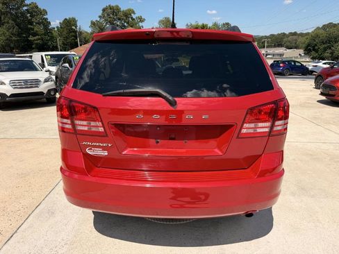 Used 2017 Dodge Journey SE w/ Flexible Seating Group FWD image 17