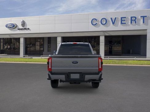 New 2026 Ford F250 Lariat w/ Black Appearance Package image 5