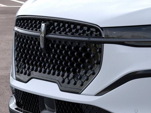 New 2026 Lincoln Nautilus Premier w/ Jet Appearance Package AWD/4WD image 17