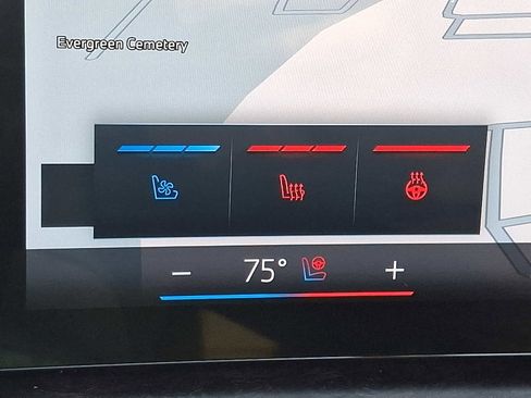 Certified 2024 BMW X5 xDrive50e w/ Premium Package image 25