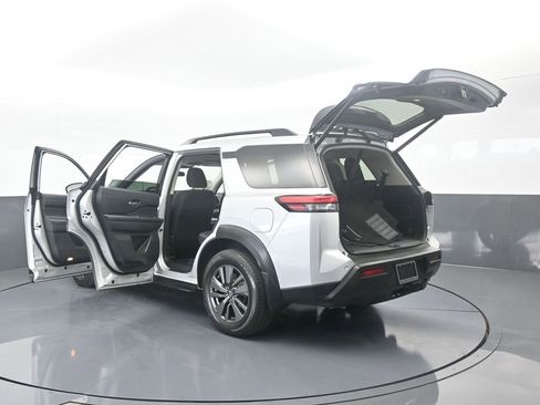 Used 2022 Nissan Pathfinder SV w/ SV Premium Package image 81