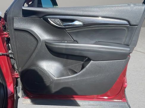 Used 2023 Buick Envision Preferred image 13