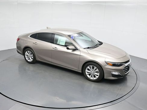 Used 2022 Chevrolet Malibu LT image 38
