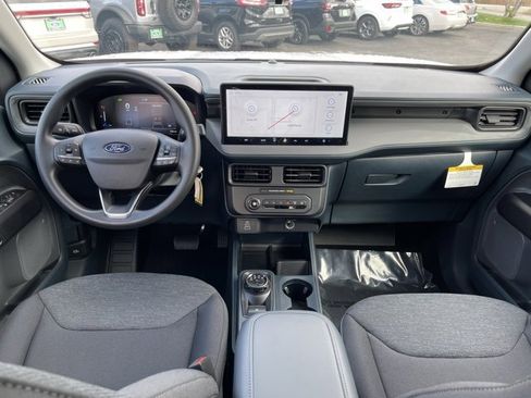 New 2025 Ford Maverick XL image 7