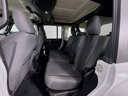 Used 2024 Jeep Wrangler Unlimited w/ Convenience Group image 23