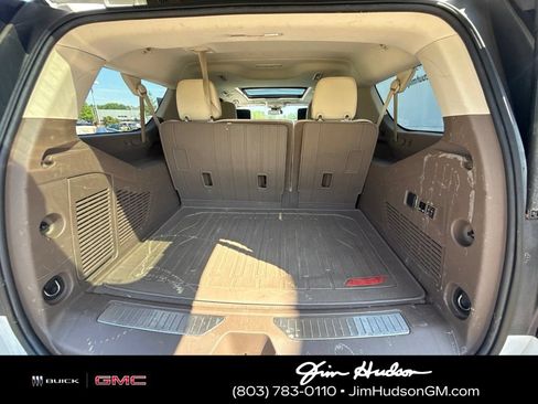 Used 2023 GMC Yukon XL Denali AWD/4WD image 11