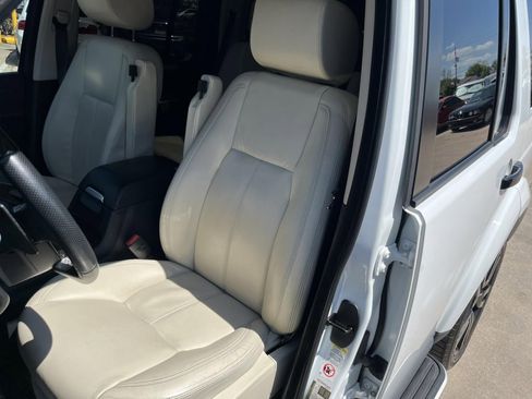 Used 2015 Land Rover LR4 HSE LUX AWD/4WD image 13
