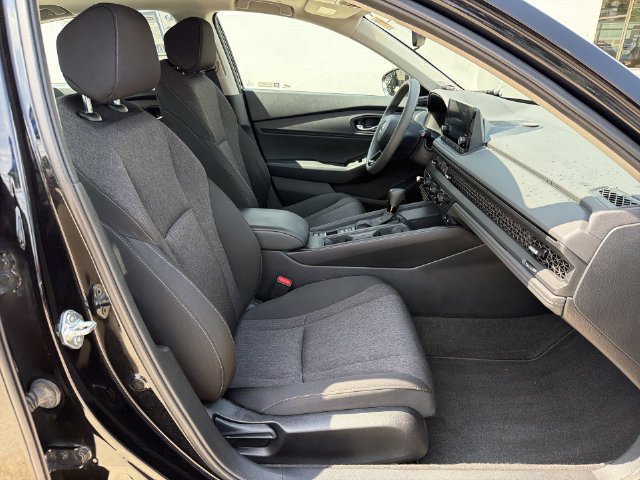 Used 2024 Honda Accord EX image 27