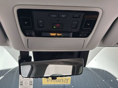 New 2026 Toyota Grand Highlander Platinum image 11