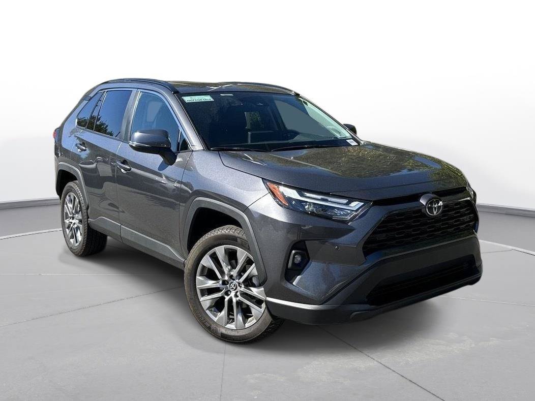 Used 2025 Toyota RAV4 XLE Premium w/ Weather Package FWD image 4