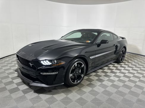 Used 2019 Ford Mustang GT Premium w/ Equipment Group 401A image 3