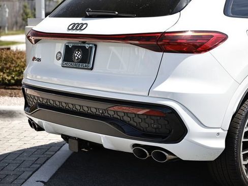 New 2026 Audi SQ5 Premium Plus image 9