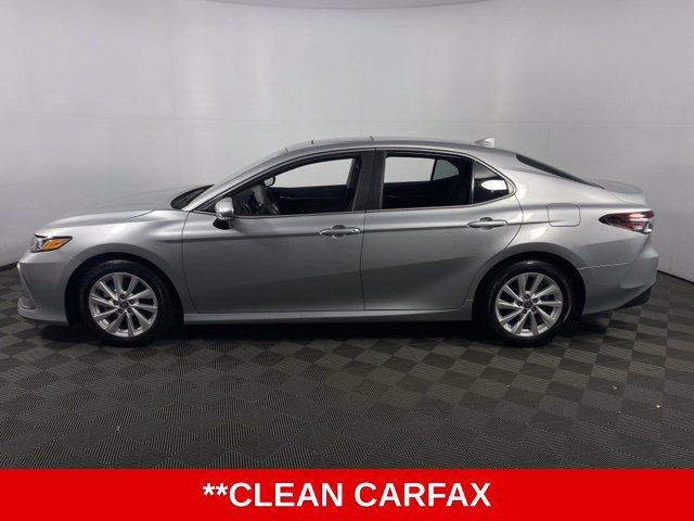 Used 2024 Toyota Camry LE w/ Convenience Package FWD image 5