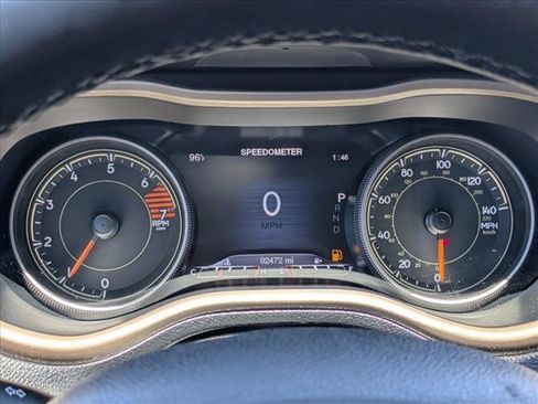 Used 2017 Jeep Cherokee High Altitude AWD/4WD image 11