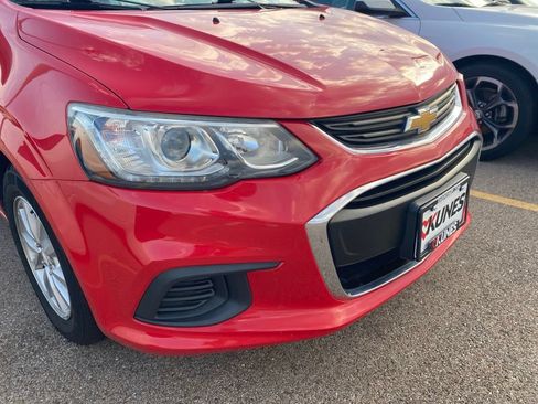 Used 2017 Chevrolet Sonic LT FWD image 4
