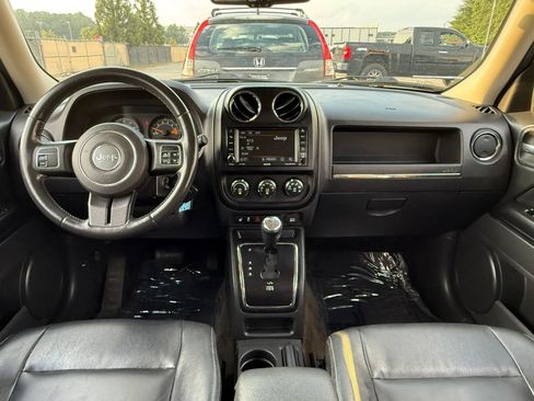 Used 2016 Jeep Patriot High Altitude AWD/4WD image 3
