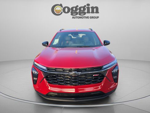 New 2026 Chevrolet Trax RS w/ Sunroof Package image 8