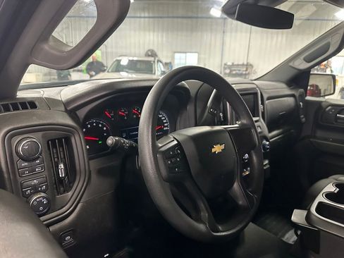 Used 2024 Chevrolet Silverado 1500 Custom AWD/4WD image 2