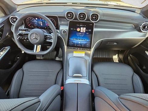 Used 2025 Mercedes-Benz GLC 300 image 20