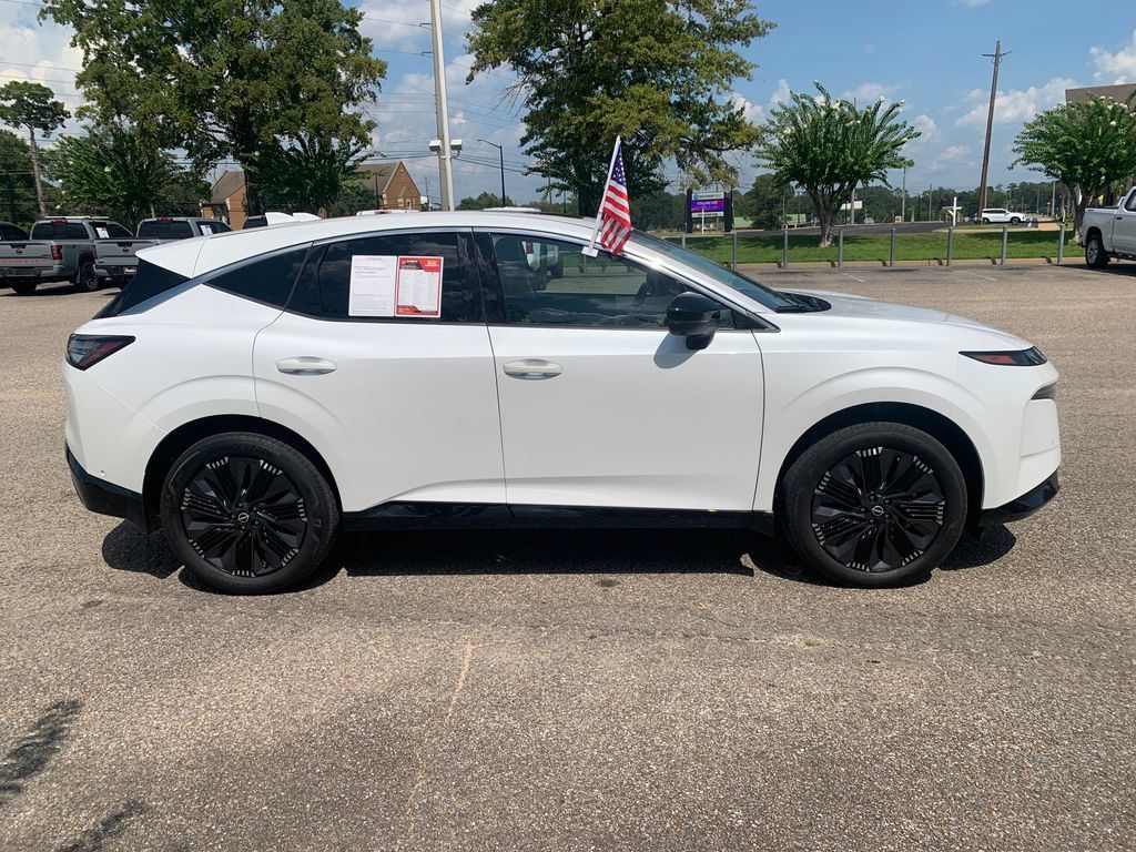 Used 2025 Nissan Murano Platinum w/ Cargo Package AWD/4WD image 2