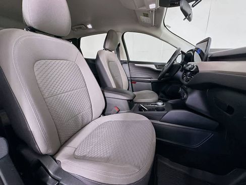 Certified 2022 Ford Escape SE w/ Cold Weather Package image 14