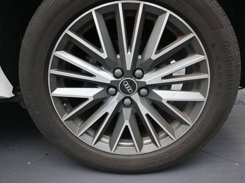 Used 2022 Audi Q3 2.0T Premium w/ Convenience Package AWD/4WD image 10