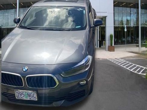 Used 2018 BMW X2 xDrive28i w/ Convenience Package AWD/4WD image 3