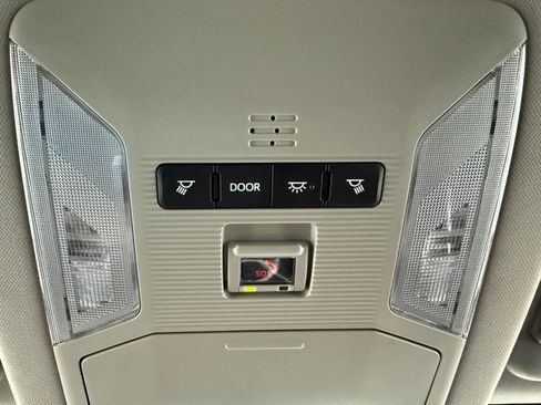 Used 2024 Toyota RAV4 XLE image 22