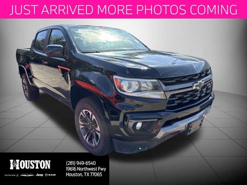 Used 2022 Chevrolet Colorado Z71 w/ Safety Package RWD image 1