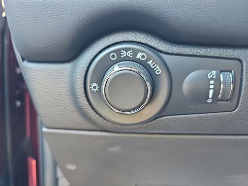 Used 2023 Dodge Durango GT image 30