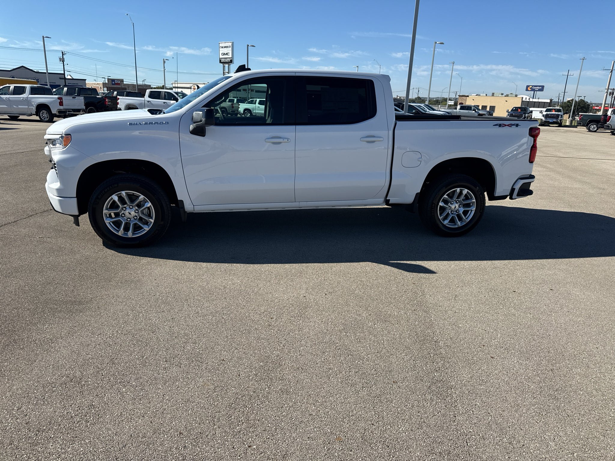New 2026 Chevrolet Silverado 1500 RST w/ Protection Package AWD/4WD image 4