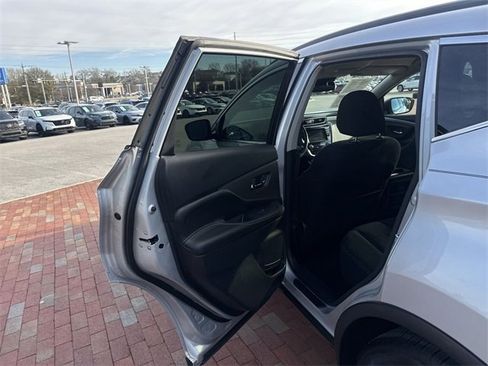 Used 2020 Nissan Murano SV image 27