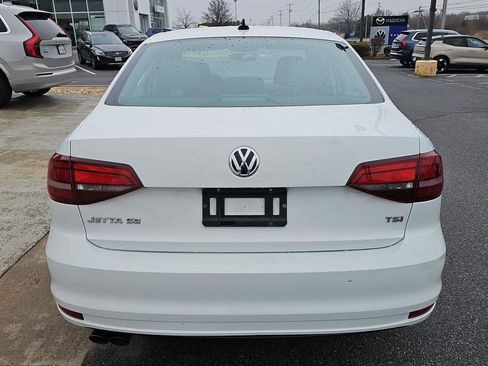 Used 2018 Volkswagen Jetta SE image 5