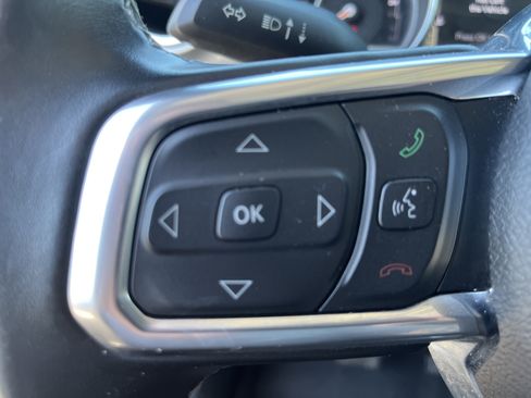 Used 2021 Jeep Wrangler Unlimited Sahara AWD/4WD image 20