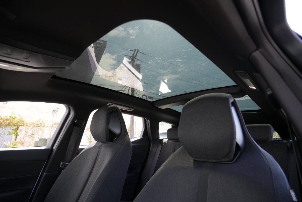 Used 2023 Fisker Ocean Ultra AWD/4WD image 22