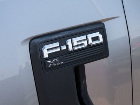 Used 2021 Ford F150 XL w/ Trailer Tow Package image 9